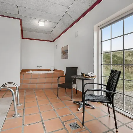 Vakantiehuis Strataekt Med Pool Sj690 *
